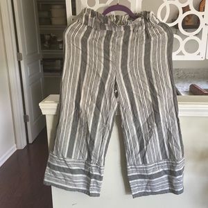 Kids Capri loose pants size small